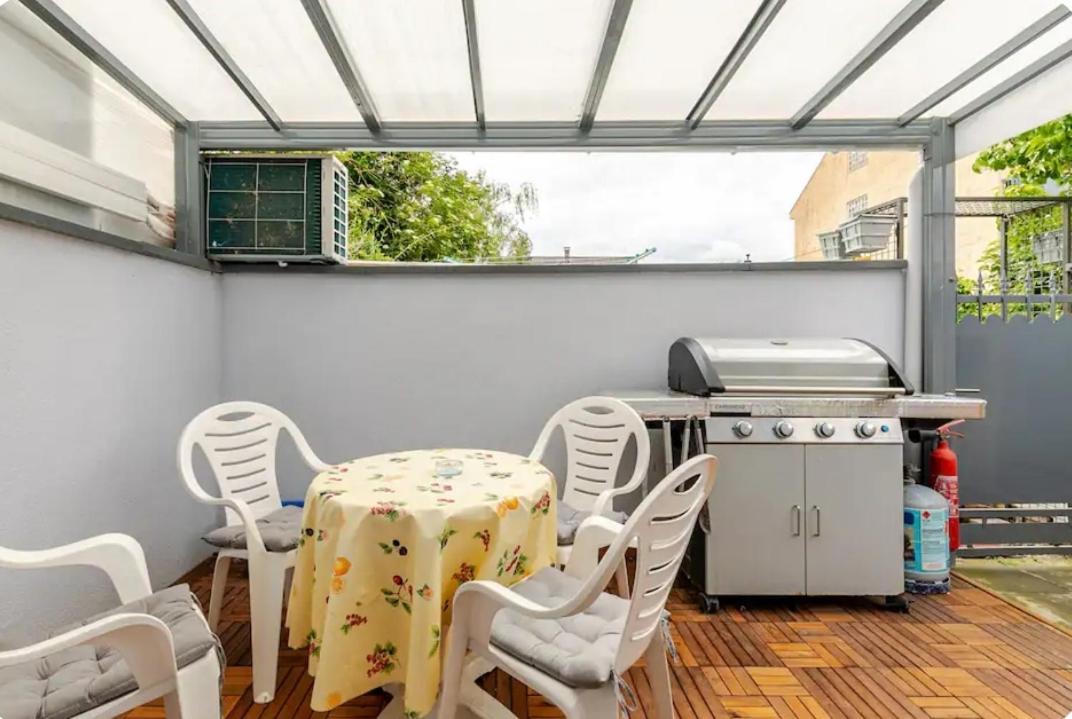 Maisonnette Avec Terrasse Страсбург Экстерьер фото